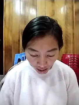 Snapshot of PhienPhien chatting on 09.29.25 PhienPhien online show from 09.29.25