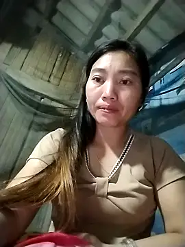 Snapshot of PhienPhien chatting on 10.20.25 PhienPhien online show from 10.20.25