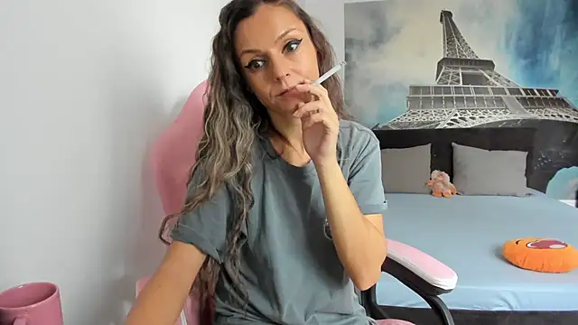 Snapshot of RheaEtthan chatting on 11.15.25 RheaEtthan online show from 11.15.25