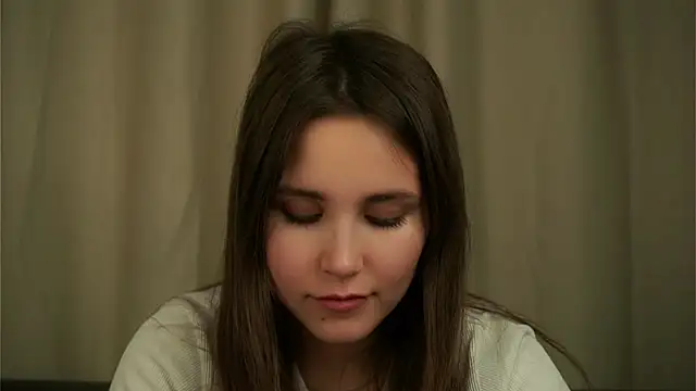 EthalFlowers online show from 10.28.25