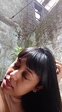 indiazinhabella27 online show from 12.22.25