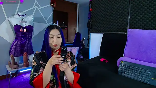 karlamoon23 online show from 06.19.26
