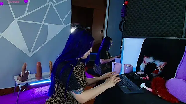 karlamoon23 online show from 06.20.26