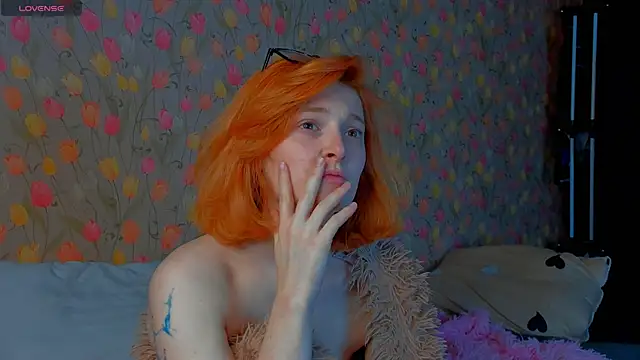 Snapshot of Squirrel_Bunny chatting on 10.14.25 Squirrel Bunny online show from 10.14.25