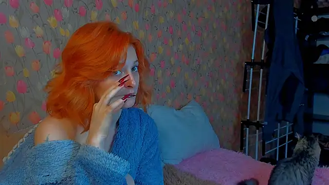 Snapshot of Squirrel_Bunny chatting on 10.24.25 Squirrel Bunny online show from 10.24.25