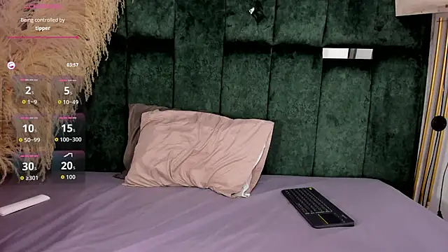 Snapshot of Chloe_jackson25 chatting on 11.06.25 Chloe jackson25 online show from 11.06.25