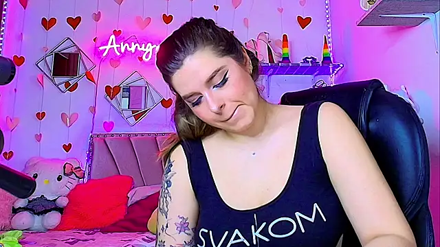 Anny Hurtado online show from 10.18.25