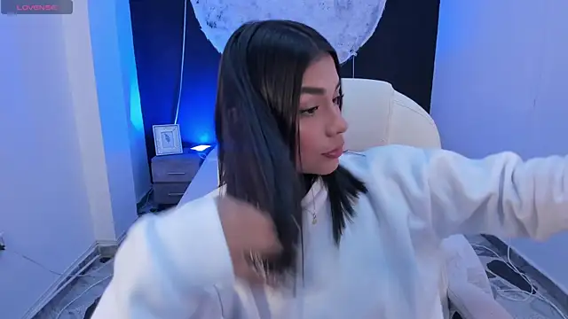 ShaniaDaniels online show from 10.11.25