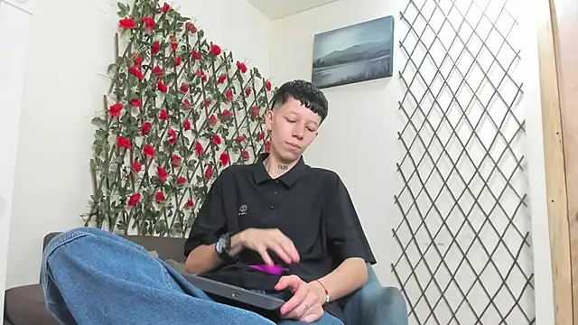 LiamBrown09 online show from 07.08.26