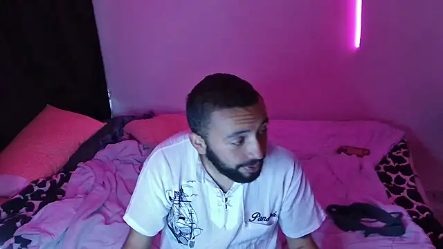 Snapshot of annaandgray chatting on 09.17.25 annaandgray online show from 09.17.25