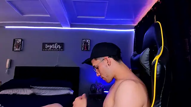 alexgiraldo   online show from 09.19.25