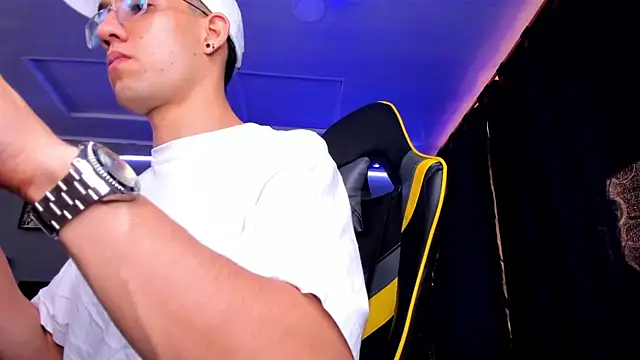 alexgiraldo   online show from 09.21.25