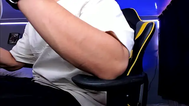 alexgiraldo   online show from 10.12.25