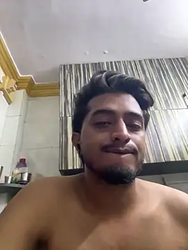 Snapshot of seenu2101 chatting on 05.15.26 seenu2101 online show from 05.15.26