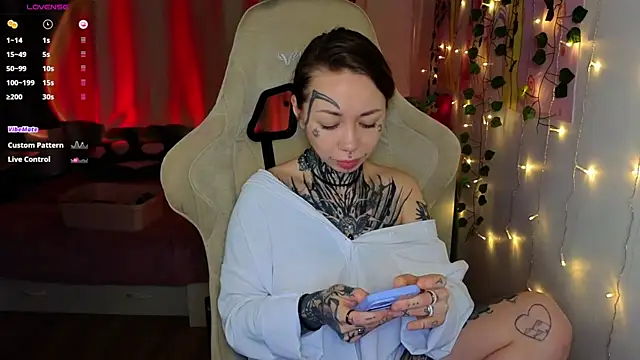 Snapshot of bunnykellyyy chatting on 02.20.26 bunnykellyyy online show from 02.20.26