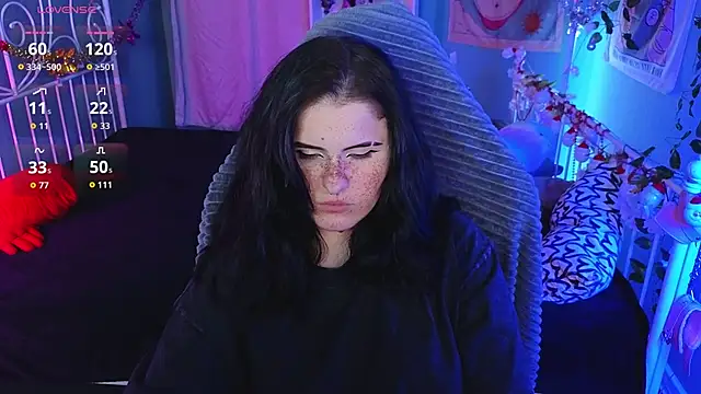 Snapshot of Dark_Shine chatting on 12.19.25 Dark Shine online show from 12.19.25