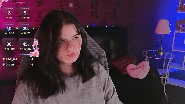 Snapshot of Dark_Shine chatting on 01.13.26 Dark Shine online show from 01.13.26