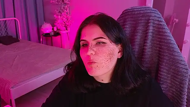 Snapshot of Dark_Shine chatting on 02.04.26 Dark Shine online show from 02.04.26