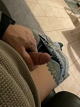 Snapshot of Maurinho3005 chatting on 02.01.26 Maurinho3005 online show from 02.01.26