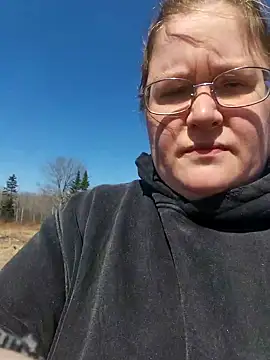 Snapshot of Love86Emily chatting on 03.22.25 Love86Emily online show from 03.22.25