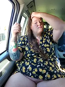 Snapshot of Love86Emily chatting on 09.15.25 Love86Emily online show from 09.15.25