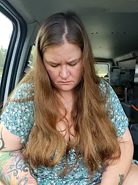 Snapshot of Love86Emily chatting on 10.17.25 Love86Emily online show from 10.17.25