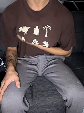 Snapshot of haramnarab chatting on 12.04.25 haramnarab online show from 12.04.25