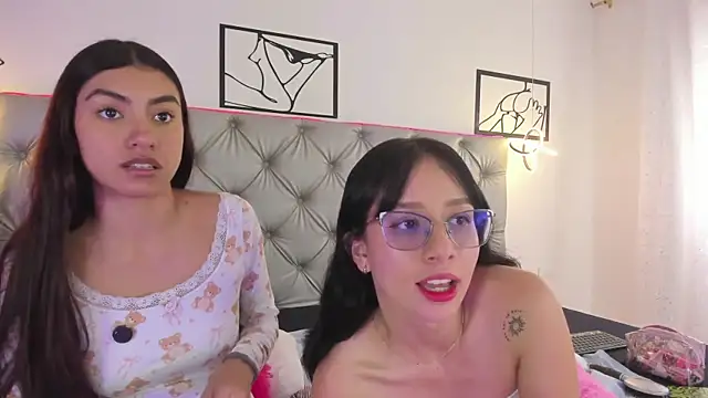 Snapshot of Naughty_Couple83 chatting on 11.25.25 Naughty Couple83 online show from 11.25.25