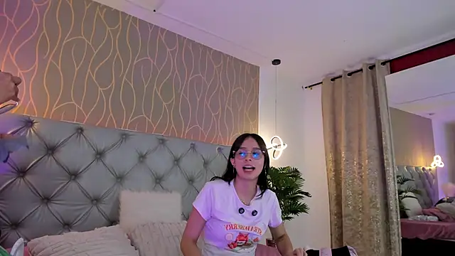 Naughty Couple83 online show from 05.22.26
