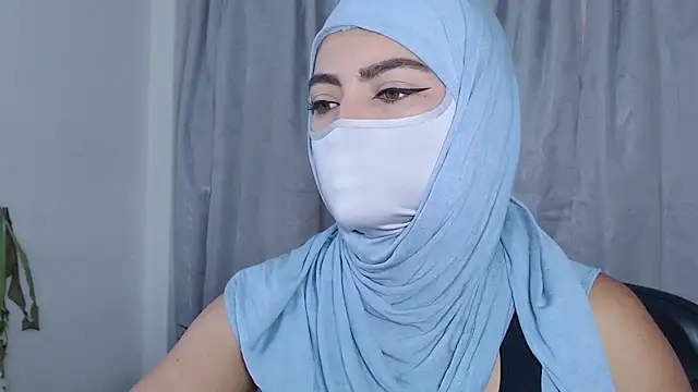 Snapshot of jade_nassar chatting on 05.14.26 jade nassar online show from 05.14.26