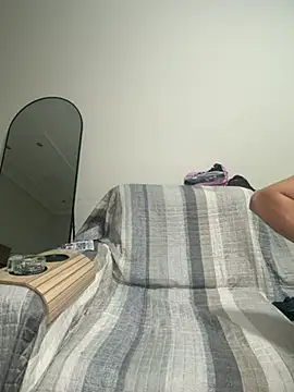 heloagreen  online show from 04.14.26