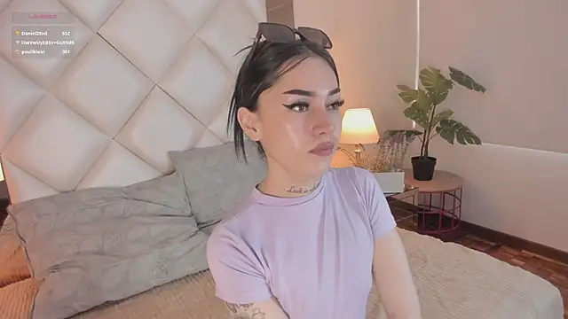 Snapshot of Megan_DH chatting on 09.19.25 Megan DH online show from 09.19.25