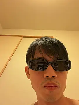 Snapshot of iiiviviii chatting on 11.01.25 iiiviviii online show from 11.01.25