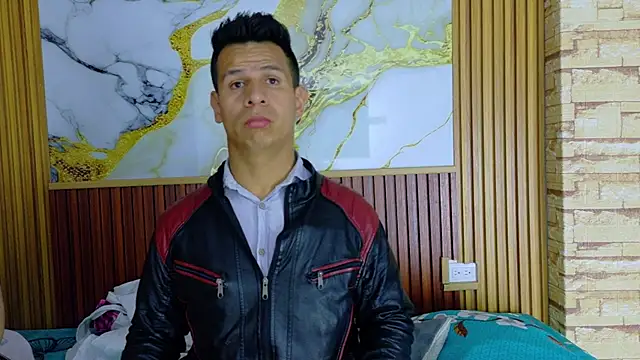 Snapshot of mabelineyesgreen303av chatting on 11.18.25 mabelineyesgreen303av online show from 11.18.25