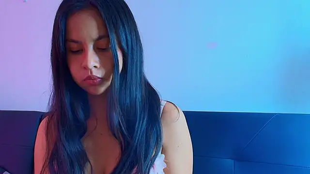 Snapshot of mady_gh chatting on 09.26.25 mady gh online show from 09.26.25