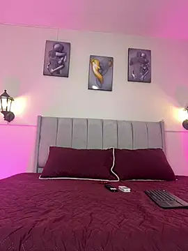 Samara Hadi  online show from 02.26.26