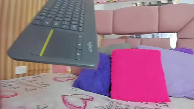 Mila grace  online show from 06.10.26