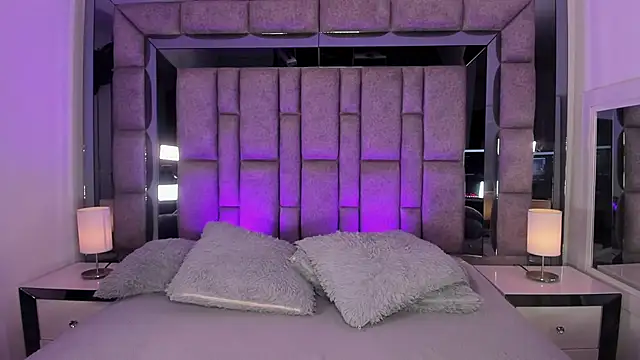 MaddyGray  online show from 06.26.26