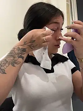 Alyha Cortes online show from 10.22.25