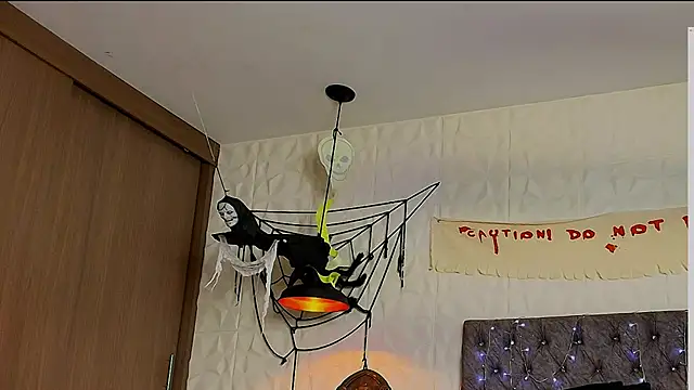 karol dl online show from 10.20.25