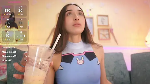 Snapshot of LoonaNyx chatting on 10.28.25 LoonaNyx online show from 10.28.25