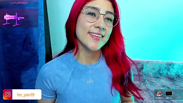 Snapshot of adahraa_younng chatting on 09.09.25 adahraa younng online show from 09.09.25