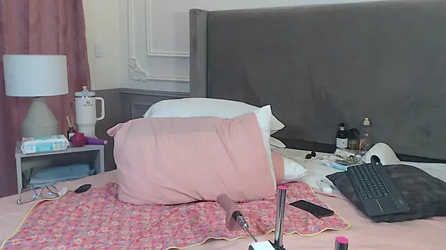 NatashaSilver online show from 12.13.25