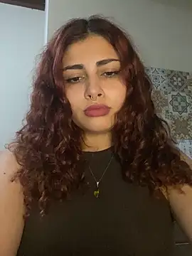 Snapshot of SweetSolei20 chatting on 11.17.25 SweetSolei20 online show from 11.17.25