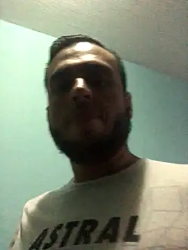 Alexitho25 online show from 09.17.25