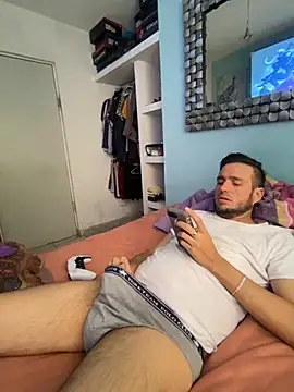 Alexitho25 online show from 11.13.25