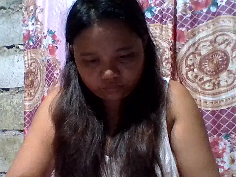 Snapshot of tender_amy chatting on 12.17.25 tender amy online show from 12.17.25