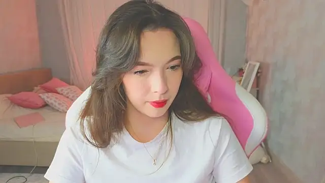 yuna sunshy online show from 10.16.25