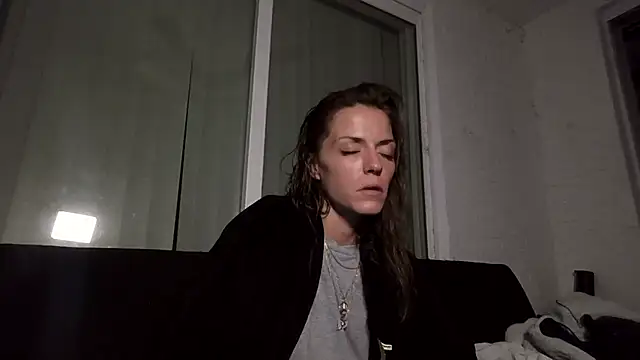 Snapshot of LaylaRainVIP chatting on 09.12.25 LaylaRainVIP online show from 09.12.25