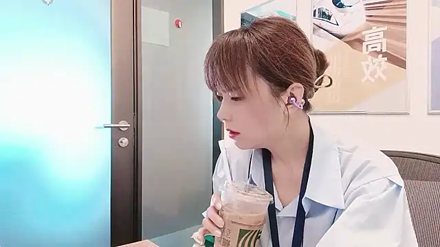 Snapshot of KKMM168 chatting on 09.16.25 KKMM168 online show from 09.16.25